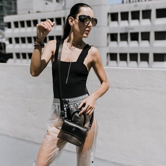 New Blumarine Black & Gold Women Sunglasses Round SBM-109S-300G Faux-Fur Limited - Picture 3 of 14